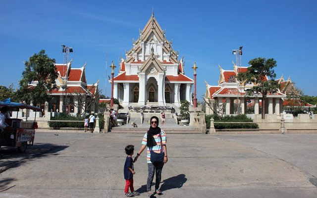 Thailand - Laos Travel: Day 4 - Part 3 - Wat Thammikaram Worawihan and Return to  Maggie Guesthouse  at Prachuap Khiri Khan