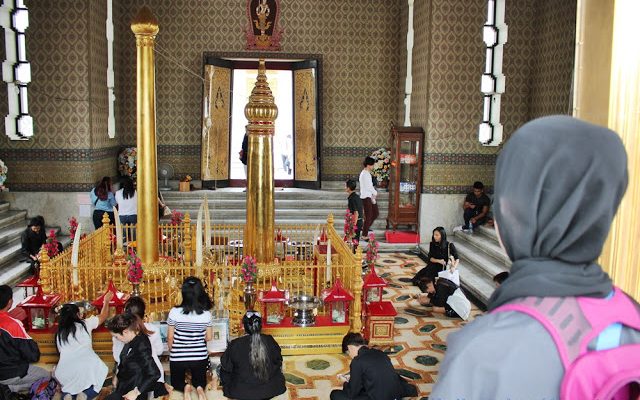 Thailand - Laos: Day 8 - Part 3 -  Bangkok City Pillar Shrine